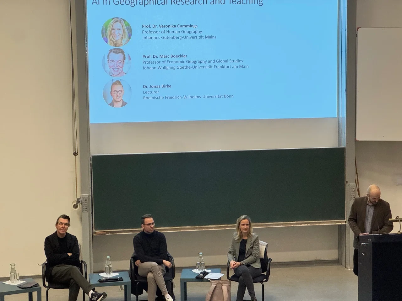 Diskussion zum Thema Einfluss von KI-Tools auf Forschung und Lehre in der Humangeographie