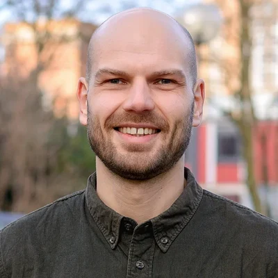 Dr. Arne Rieber